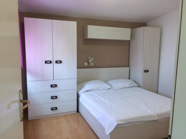 Apartman I Sobe Marijana 라브 외부 사진