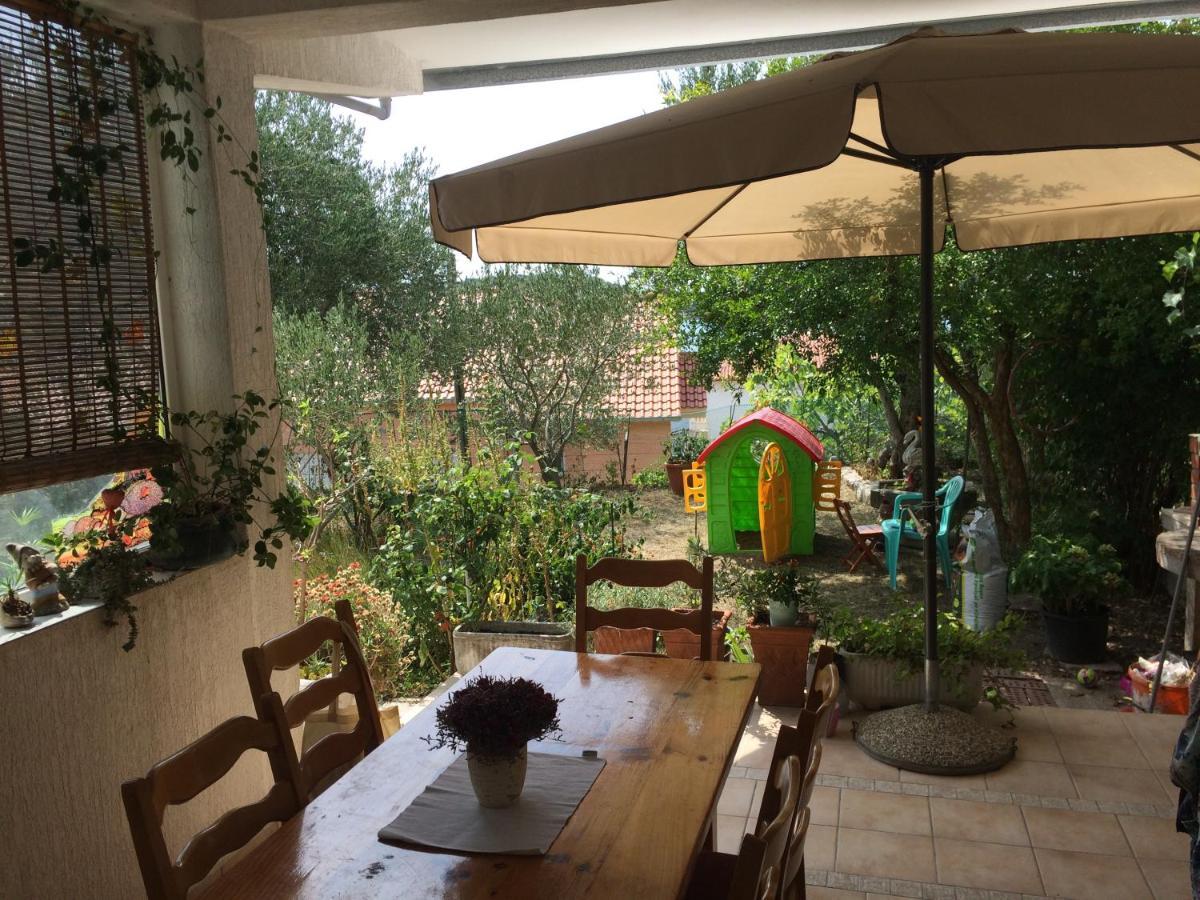Apartman I Sobe Marijana 라브 외부 사진